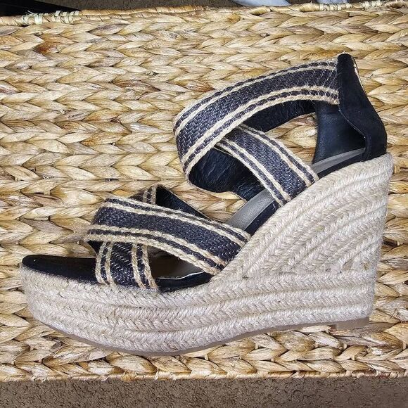 Cato Espadrill Wedges Shoes Size 10 Gold heel zip - Picture 1 of 8